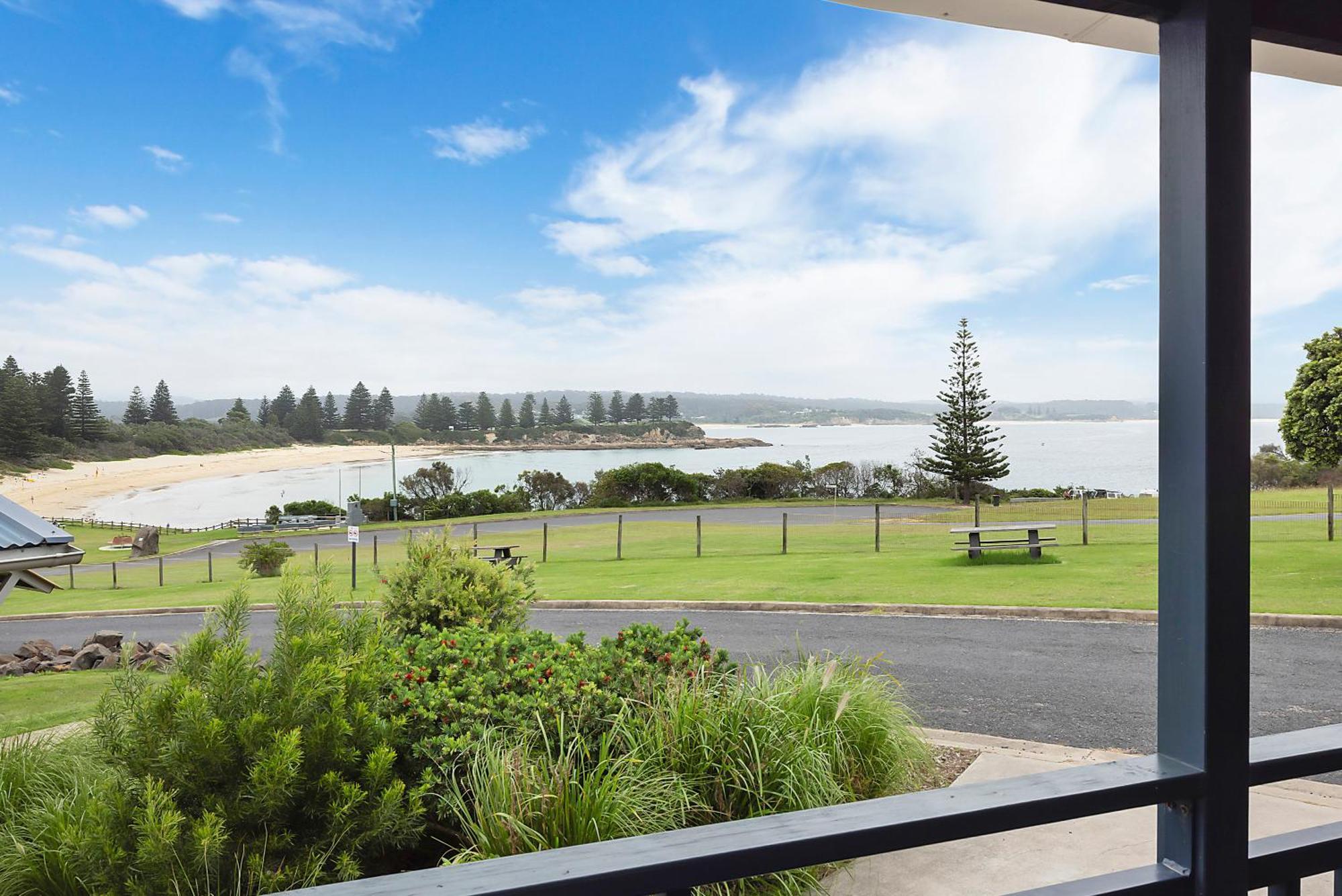 Отель Reflections Bermagui - Holiday Park Экстерьер фото